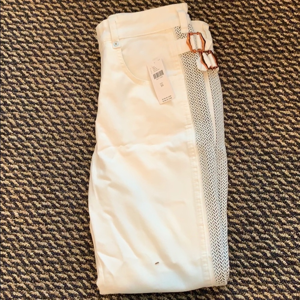 Anthropologie size 26 white jeans. Brand new!
